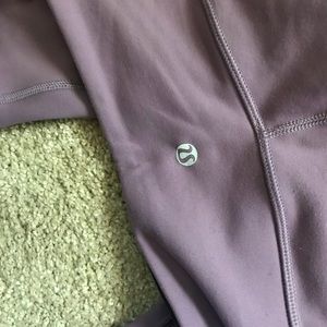 Reversible Lululemon Cropped Leggings
